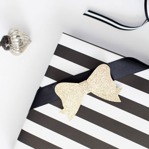 DIY: Personalized Twists on Winter Gifts Gold Bow
