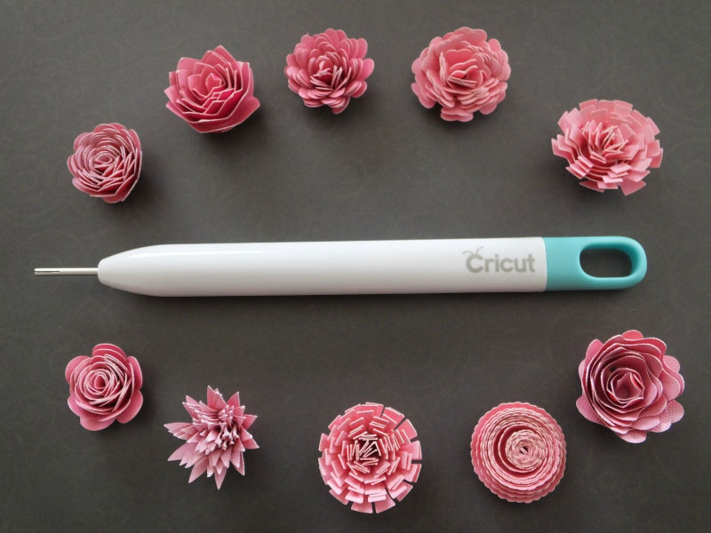 Download Make Rolled Flowers Using The Cricut Quilling Tool Cricut