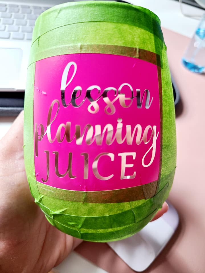 How to achieve an etched glass look using frosted vinyl – Cricut