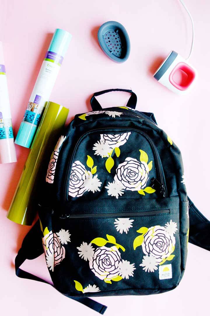 Personalized backpack using a Cricut machine