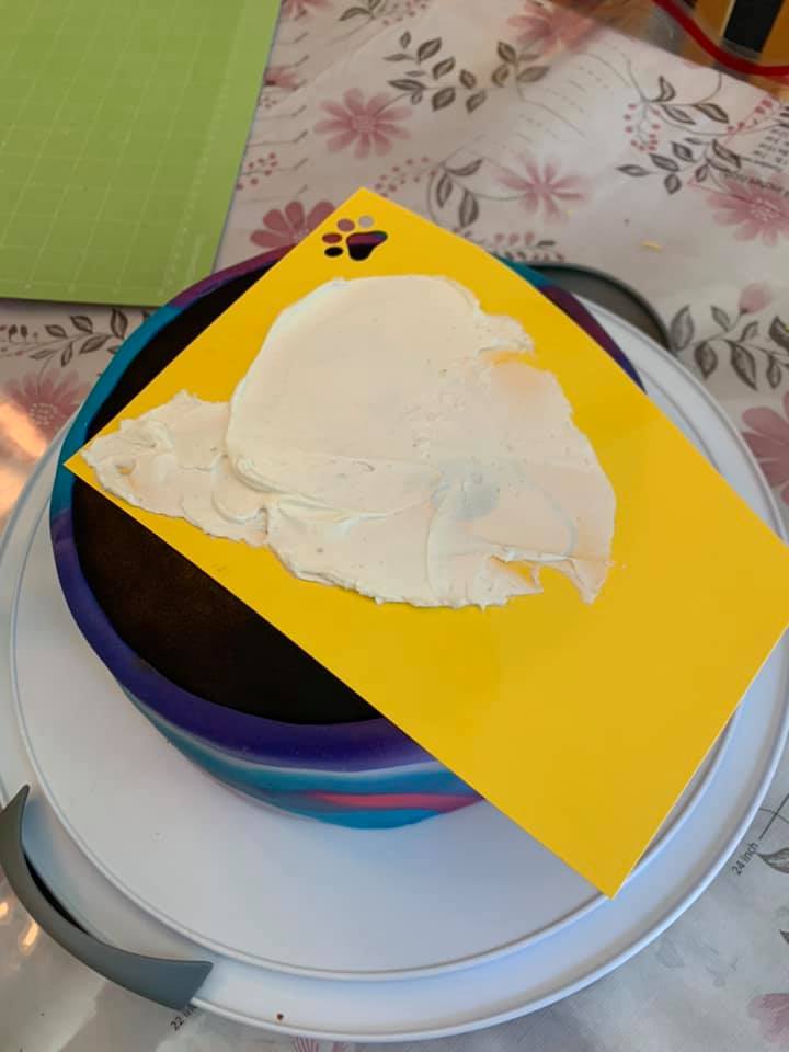 Using the Cricut Explore Air 2 to Make a Decorated Cake Stand