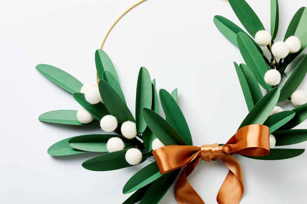 Modern Wreath with Paper Leaves
