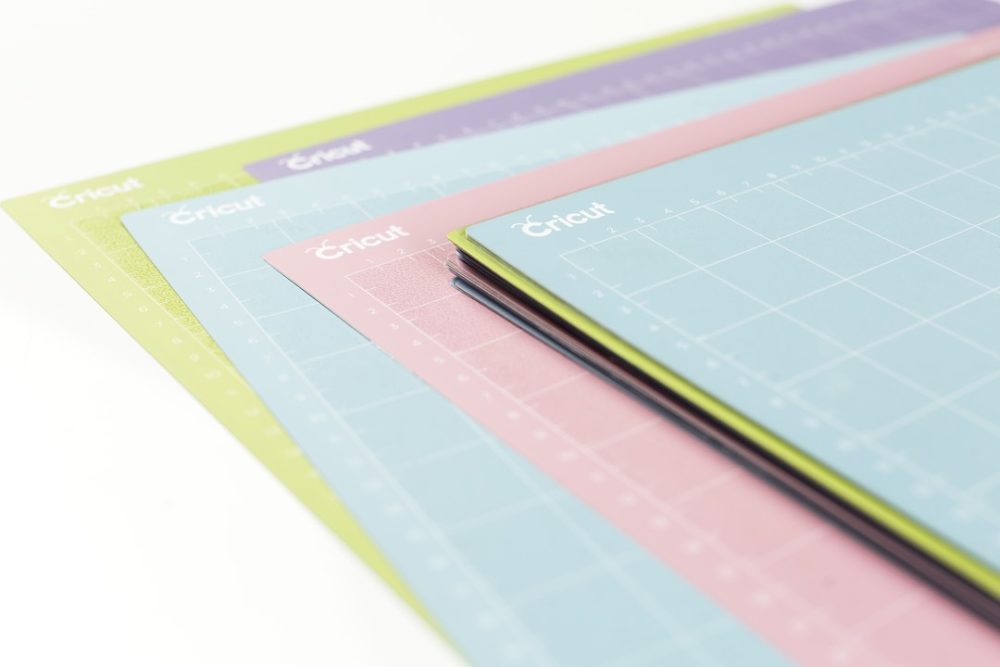 Which Cricut machine mat should you use for your project? Cricut