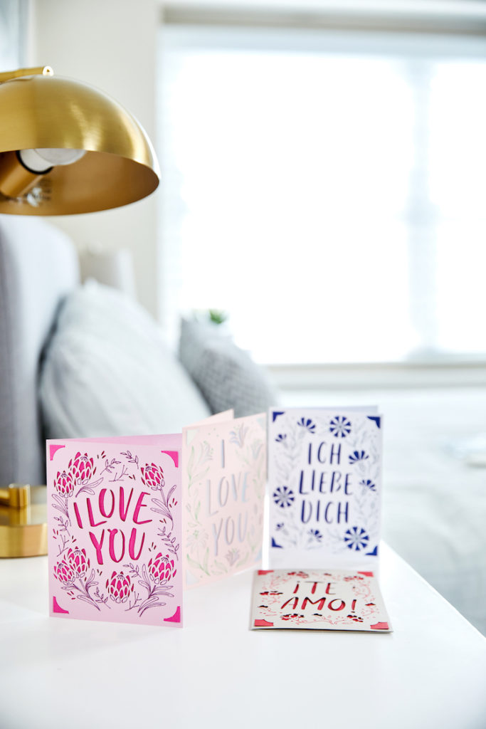 "I love you" in different languages on greeting cards