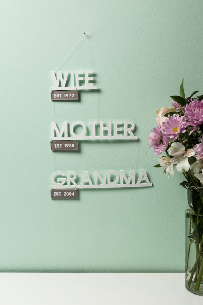 Hanging wall decor