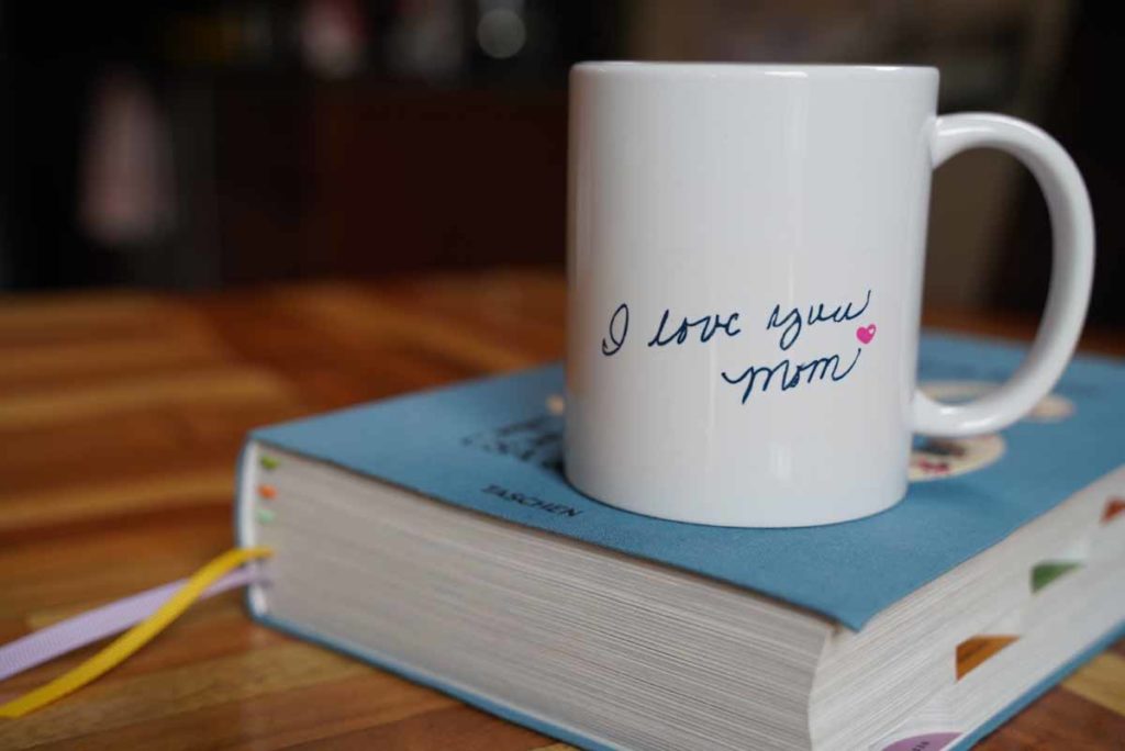 Cindy De Glopper - I Love You Mug with Mom's writing