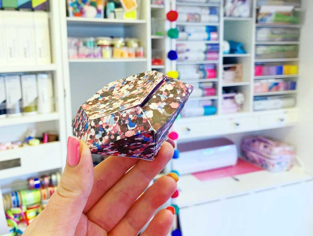 Emma Jewell - 3d Paper Gem Cricut Project