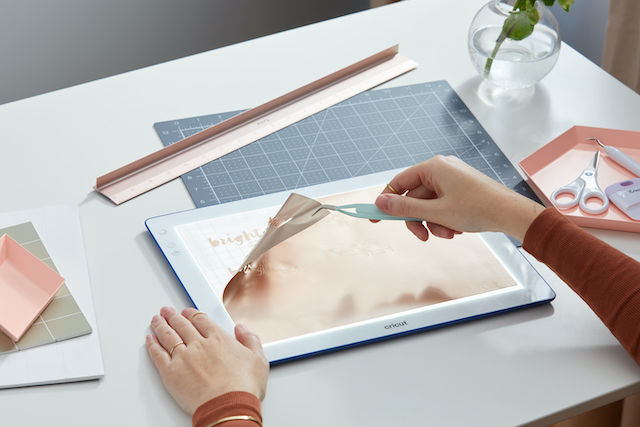 Introducing the Cricut BrightPad Go