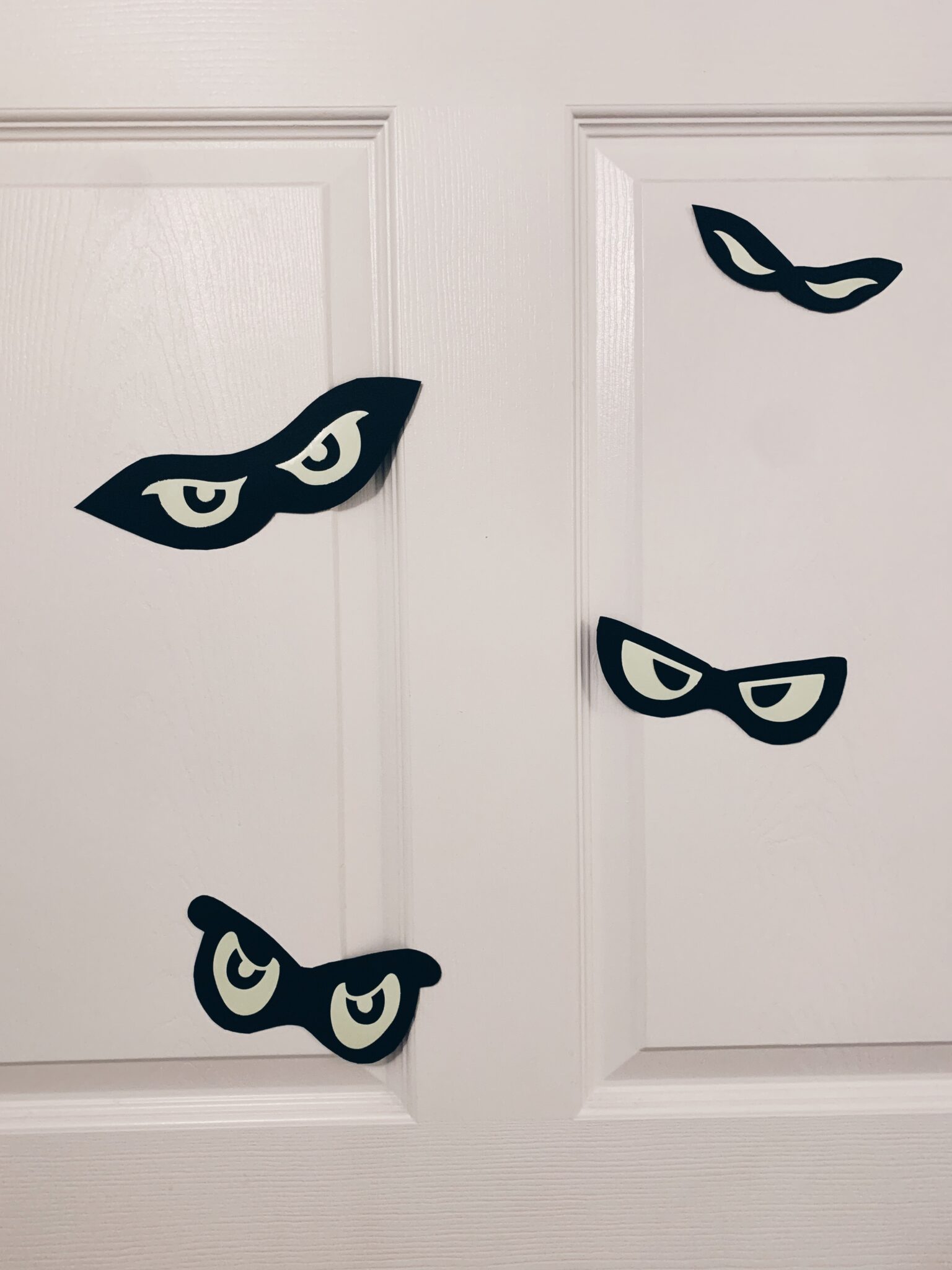 glow in the dark halloween dunks